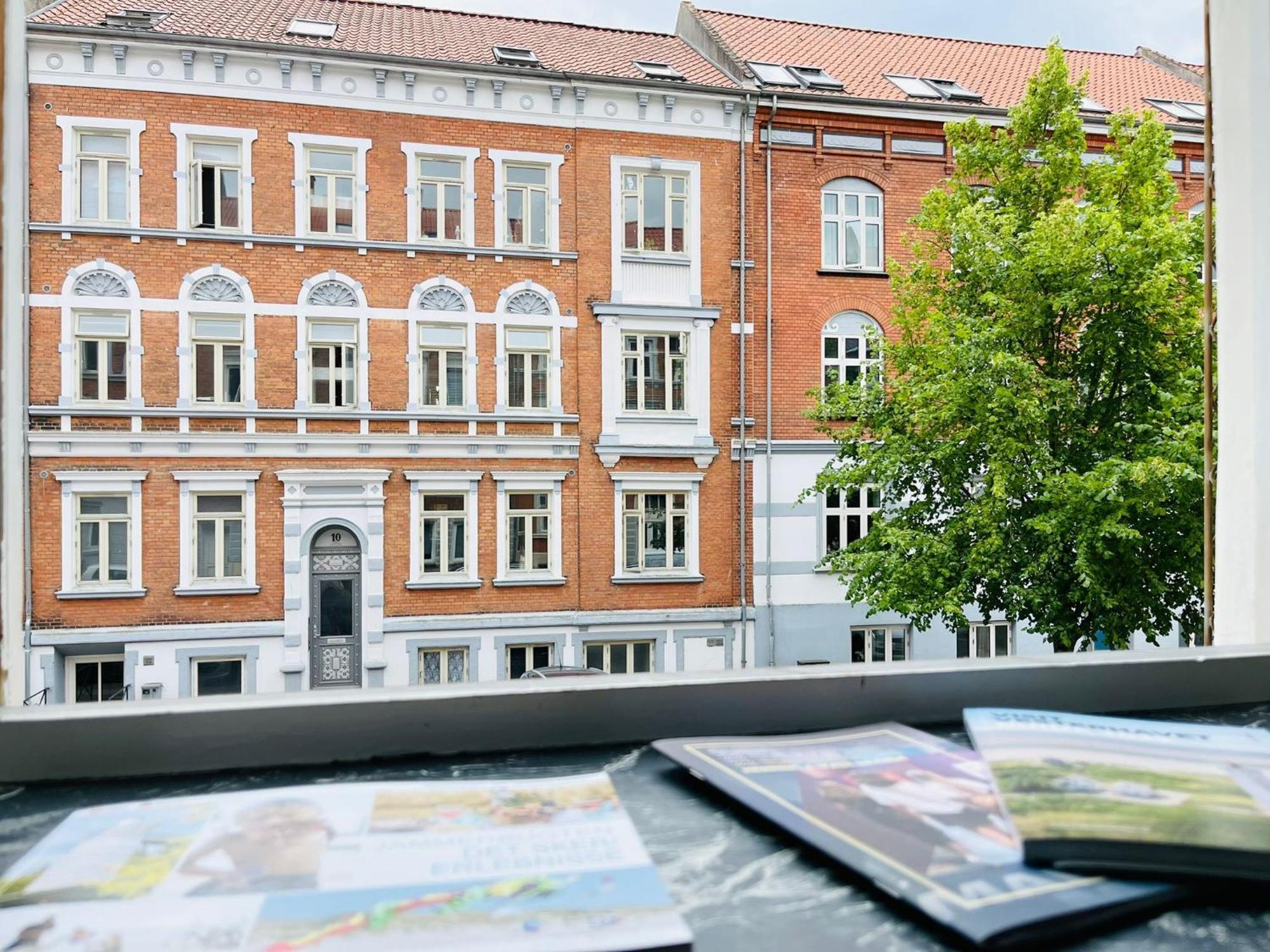 Scandinavian Apartment Hotel -Lunden 2- Central 2 Room Apartment ホーセンス エクステリア 写真